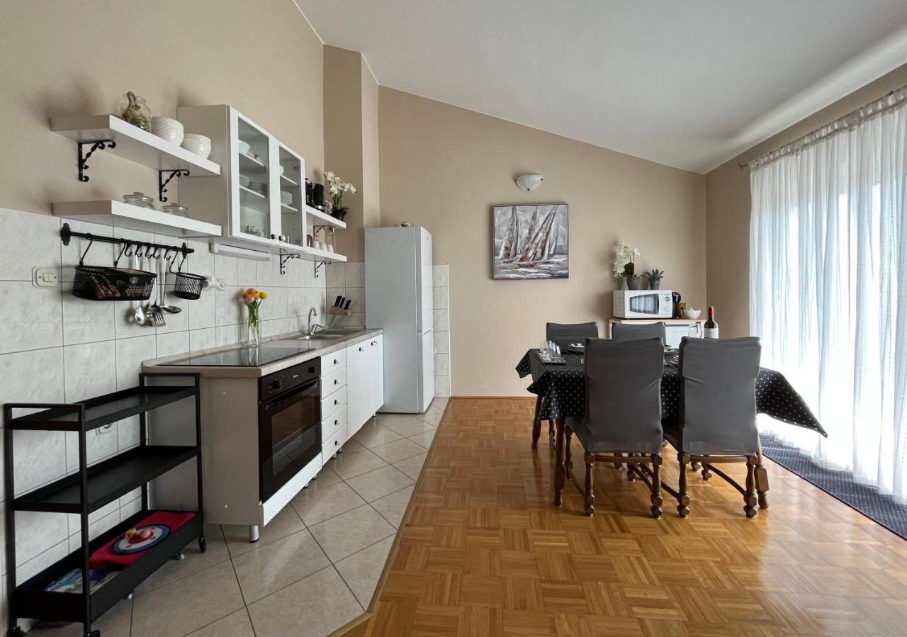 Apartments Tino & Leon Sukošan 外观 照片
