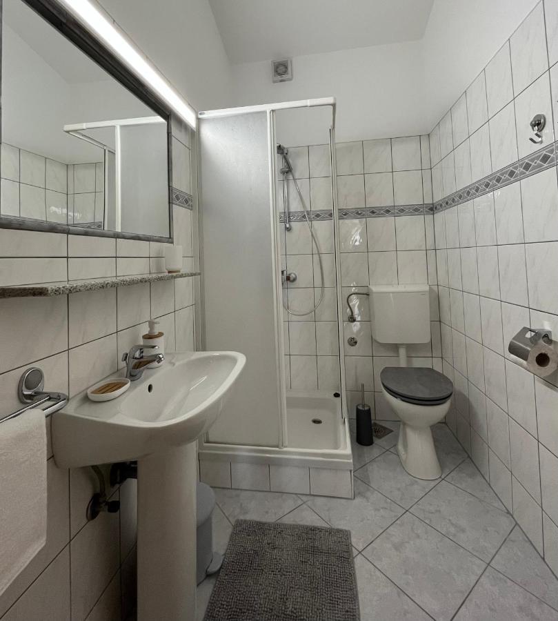 Apartments Tino & Leon Sukošan 外观 照片