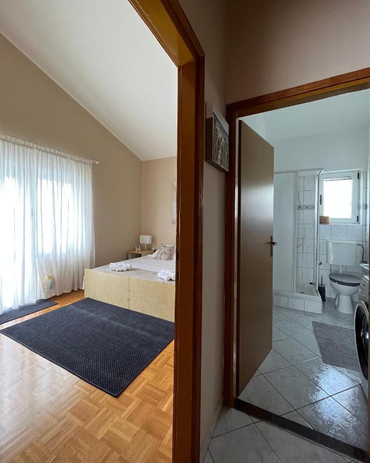 Apartments Tino & Leon Sukošan 外观 照片